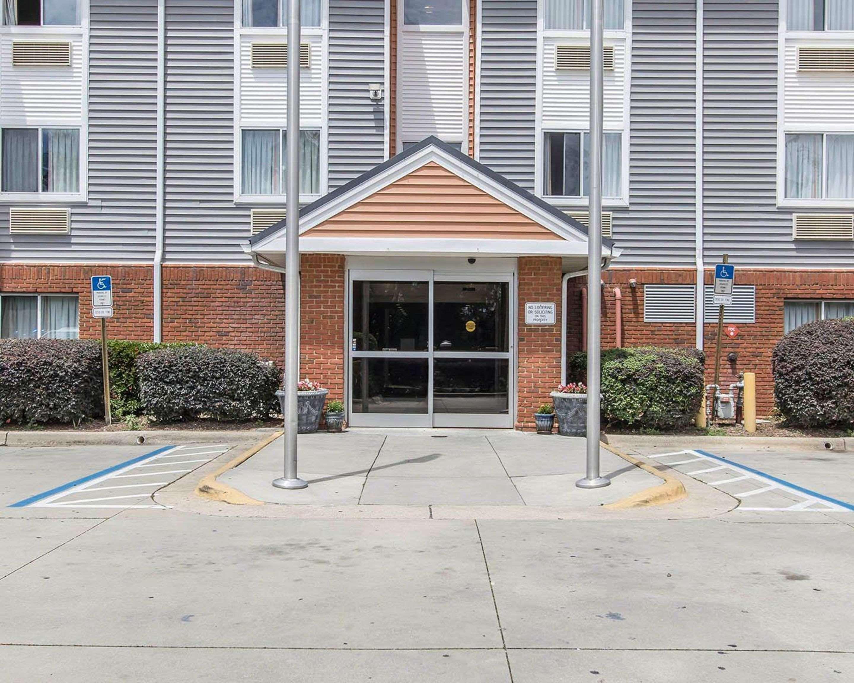 Suburban Extended Stay Hotel Naval Base Area Warrington Extérieur photo